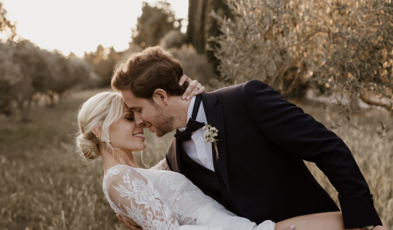 M + E Un mariage chic et intemporel au Mas d’Arvieux en Provence