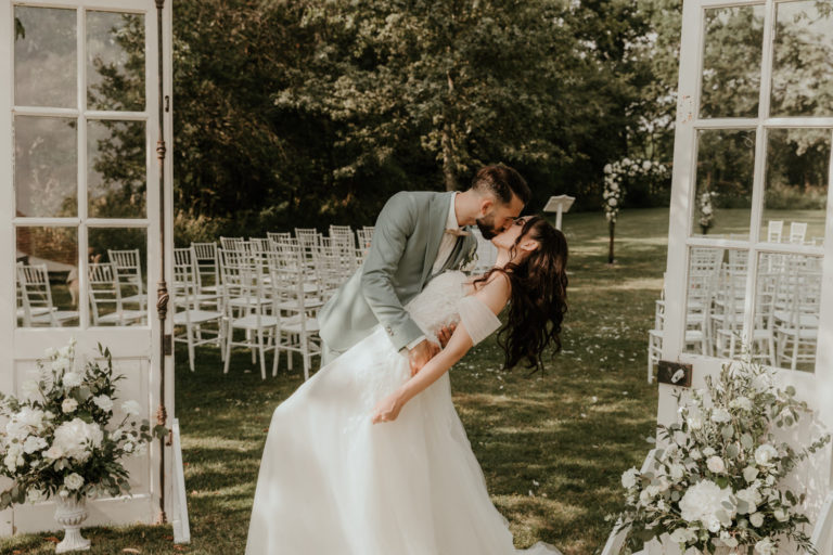 Un mariage champêtre en vert et blanc au Manoir Sainte Marie