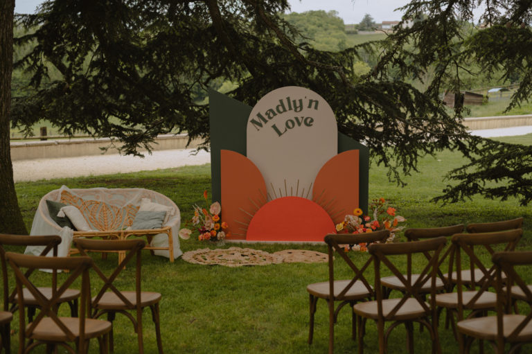 Un mariage chaleureux dans le Beaujolais inspiré de la Floride