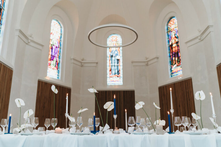 Quand l’histoire rencontre la modernité : une inspiration mariage au Domaine de l’Abbaye de Meslay