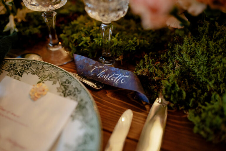 Un mariage old money d’hiver en Savoie